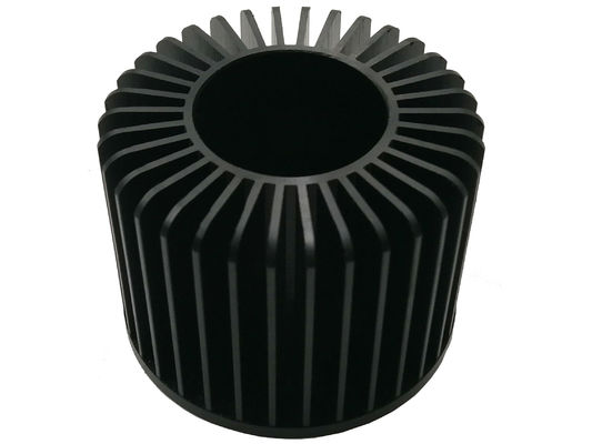 Le radiateur rond industriel antirouille, écurie a expulsé le radiateur en aluminium de LED
