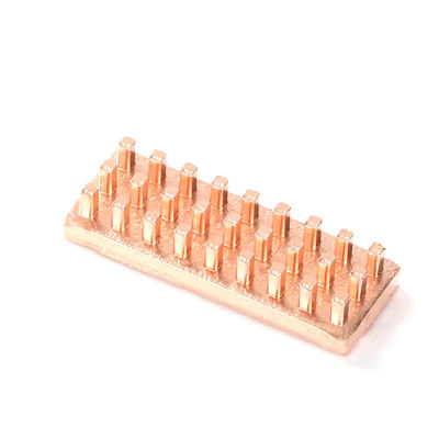 IP55 a esquivé la pièce forgéee à froid durable anticorrosive de radiateur de cuivre