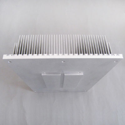 Radiateur TECHNIQUE pratique d'alliage, radiateur en aluminium expulsé argenté
