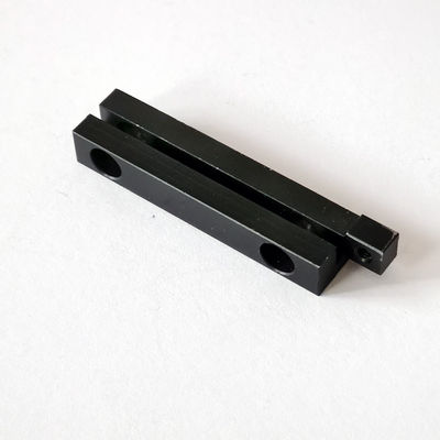 Commande numérique par ordinateur usinée antirouille fraisant universel anodisé noir de pièces