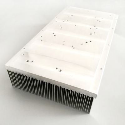 Couleur d'argent de corrosion de radiateur électronique d'UPS de semi-conducteur anti